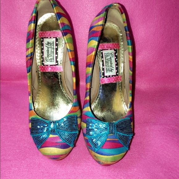 Custom One Of A Kind Sexy Heels - Picture 3 of 4